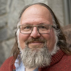  Ethan Zuckerman
