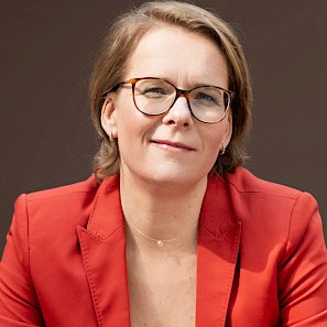  Cornelia Schiemenz
